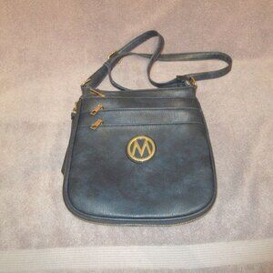 MKF Vegan Leather Expandable Crossbody Bag Organizer Messenger Travel NEW